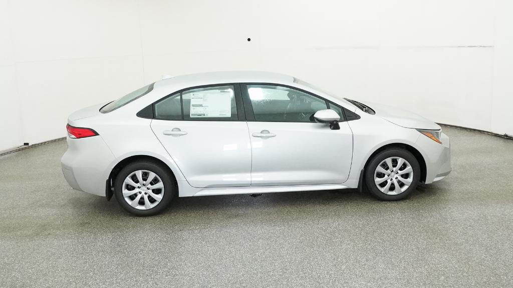 2026 Toyota Corolla LE photo 23