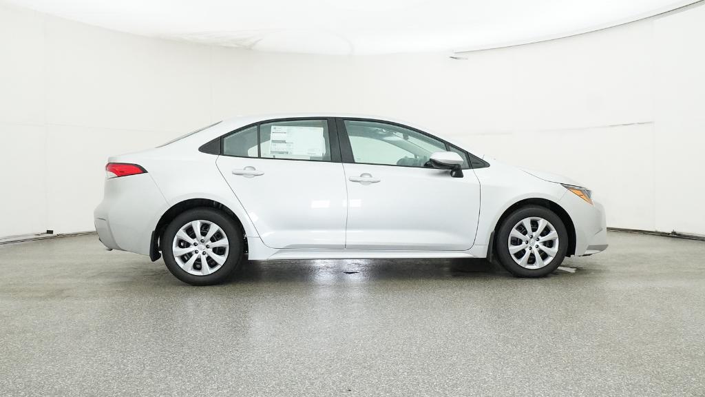 2026 Toyota Corolla LE photo 24