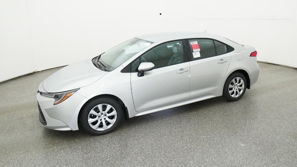 2026 Toyota Corolla LE photo 5