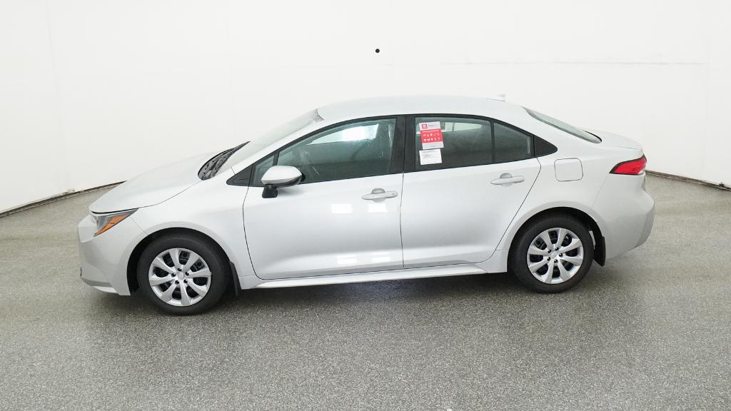 2026 Toyota Corolla LE photo 7