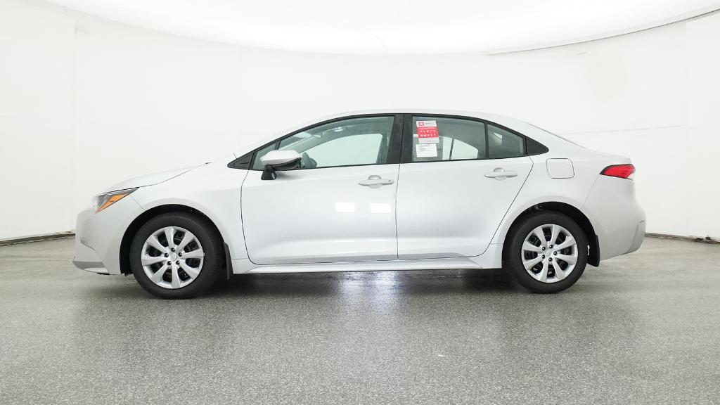 2026 Toyota Corolla LE photo 8