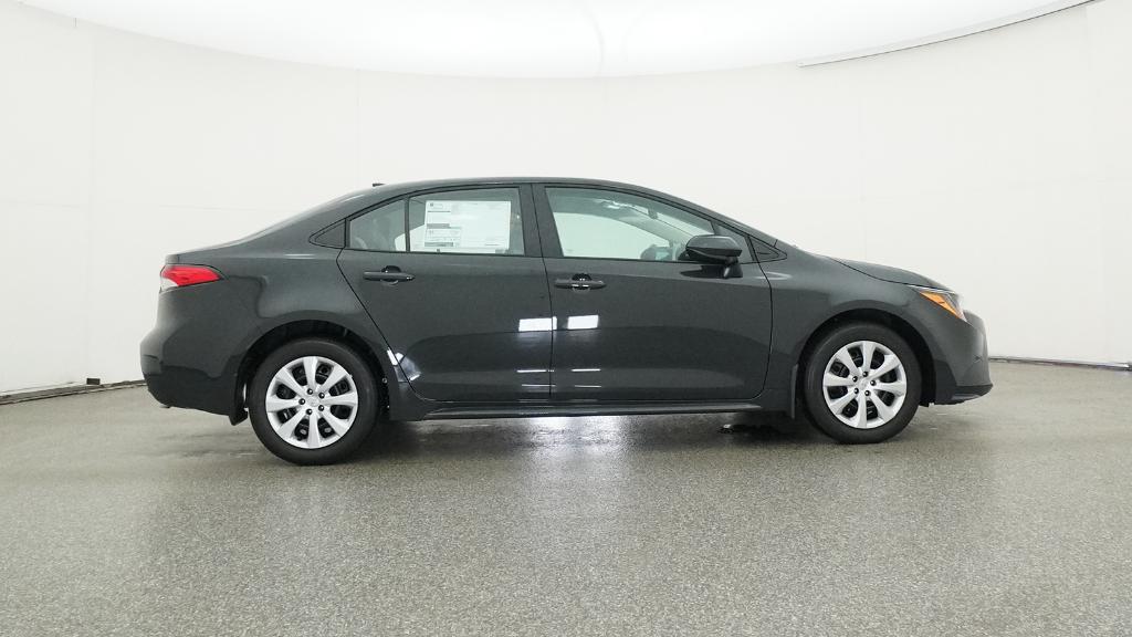 2026 Toyota Corolla LE photo 25