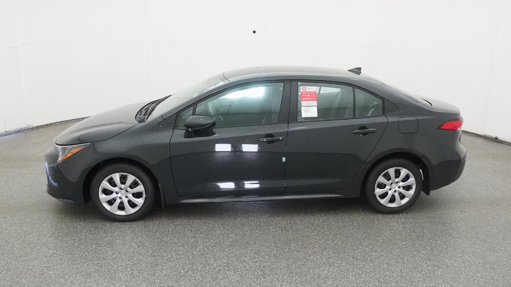 2026 Toyota Corolla LE photo 8