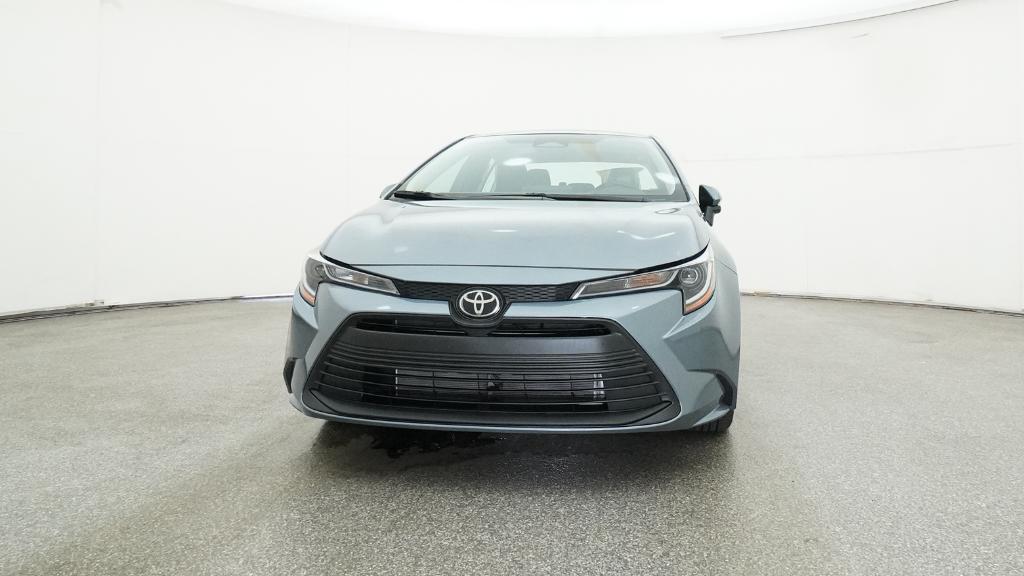 2026 Toyota Corolla LE photo 3