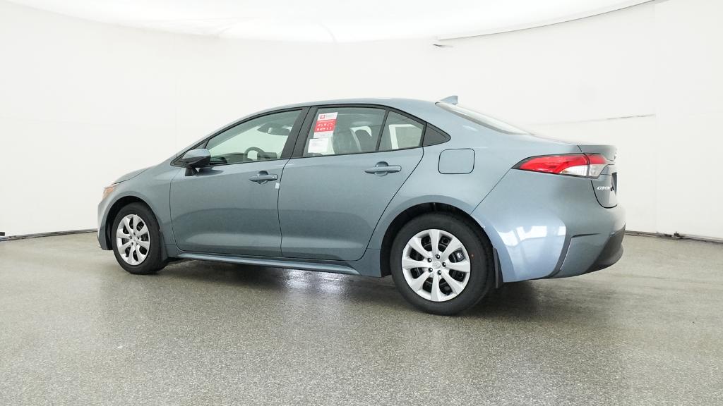 2026 Toyota Corolla LE photo 12