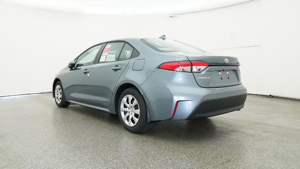 2026 Toyota Corolla LE photo 14