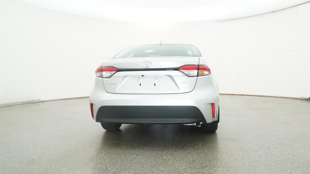 2026 Toyota Corolla LE photo 3