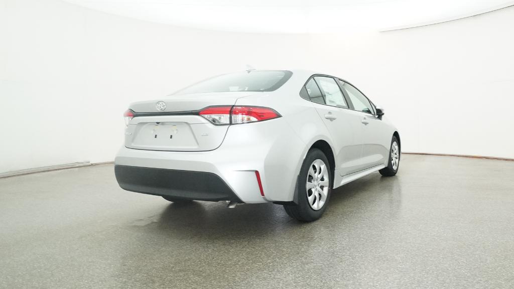 2026 Toyota Corolla LE photo 4