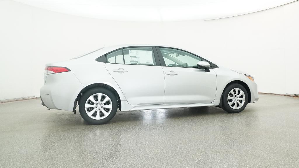 2026 Toyota Corolla LE photo 8