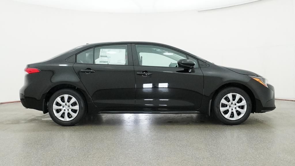 2026 Toyota Corolla LE 4dr Car Slide 28