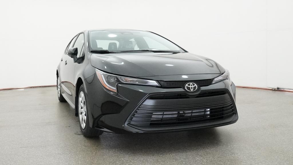2026 Toyota Corolla LE 4dr Car Slide 31