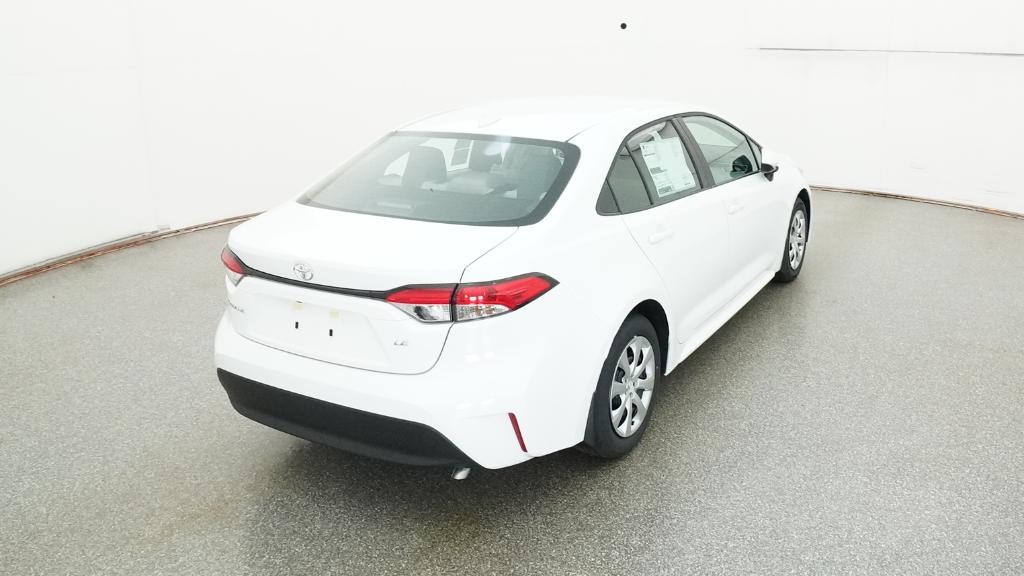 2026 Toyota Corolla LE photo 18