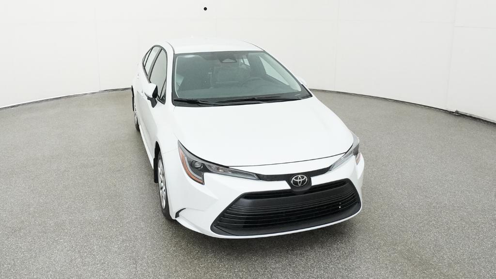 2026 Toyota Corolla LE photo 4