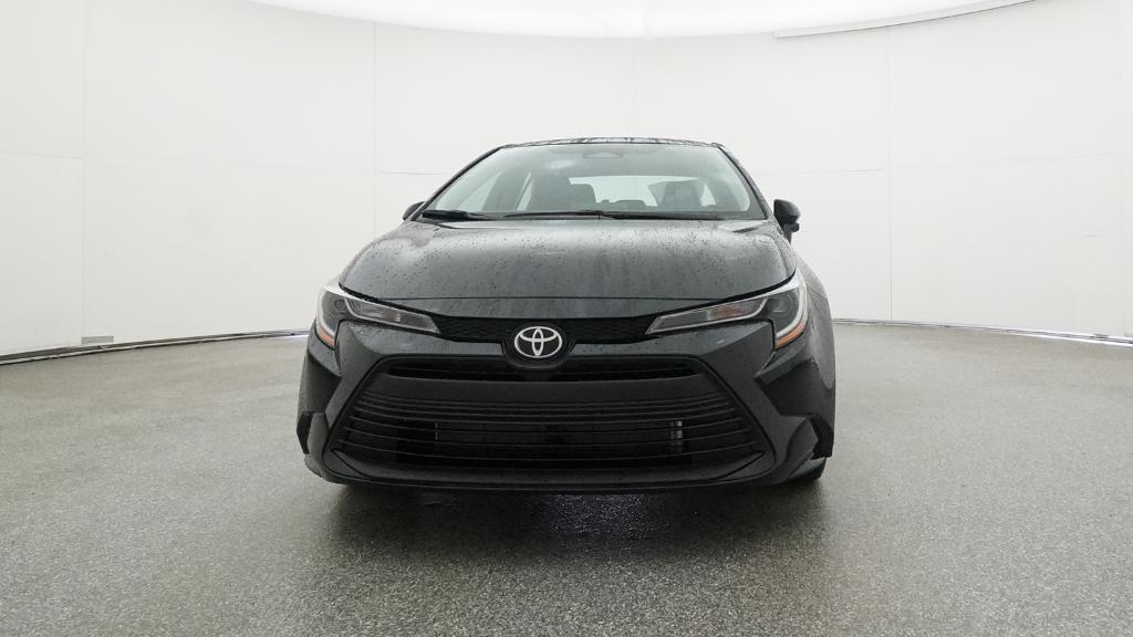 2026 Toyota Corolla LE photo 3
