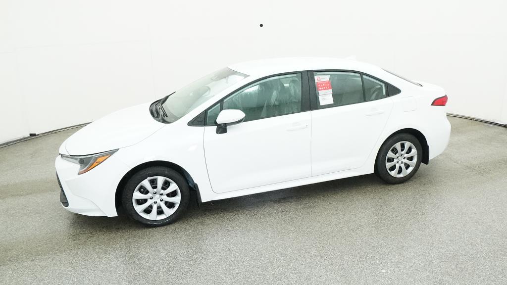 2026 Toyota Corolla LE photo 4