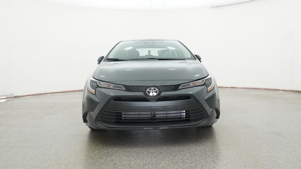 2026 Toyota Corolla LE photo 3