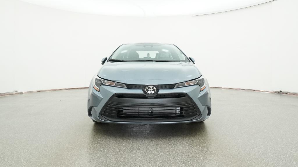 2026 Toyota Corolla LE photo 3