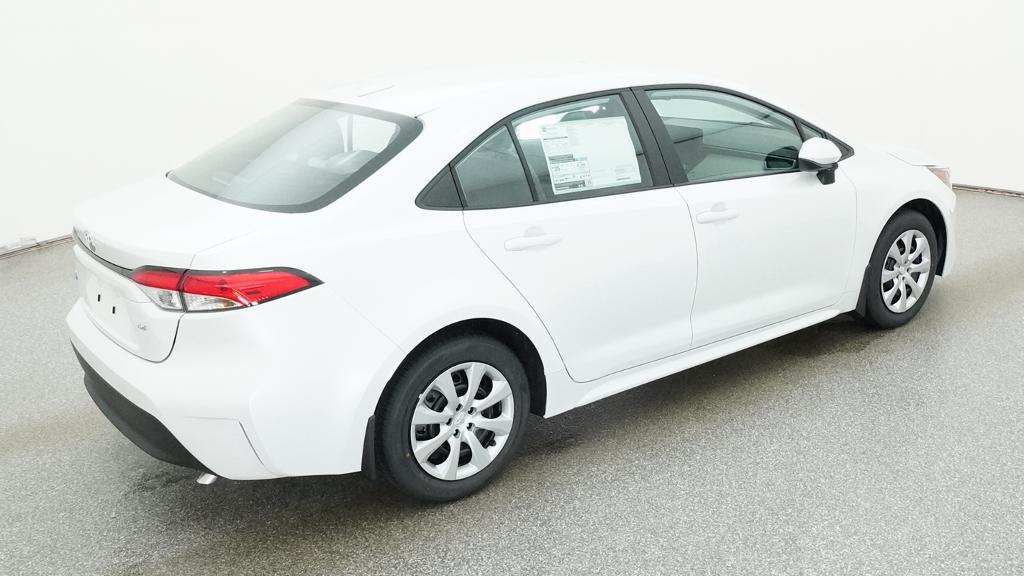 New 2026 Wind Chill Pearl <sup>1</sup> Toyota  LE image 18