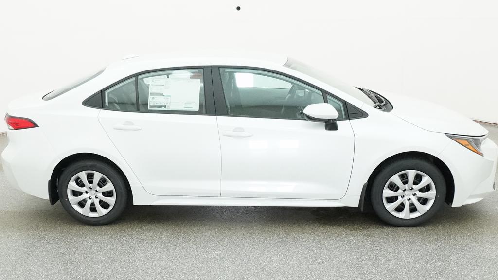 New 2026 Wind Chill Pearl <sup>1</sup> Toyota  LE image 14