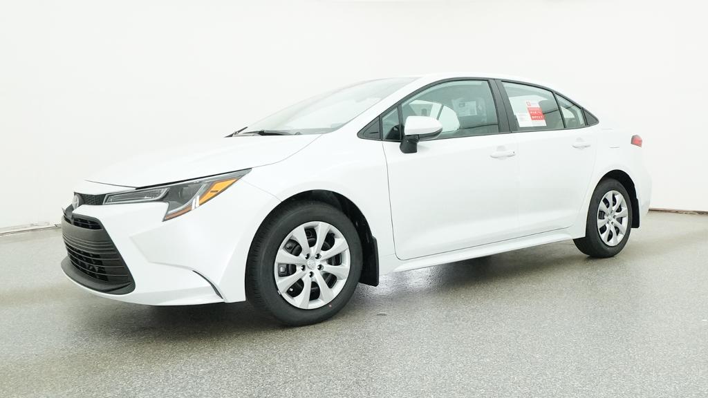 New 2026 Wind Chill Pearl <sup>1</sup> Toyota  LE image 6