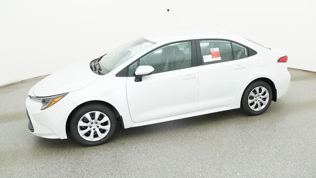New 2026 Wind Chill Pearl <sup>1</sup> Toyota  LE image 5