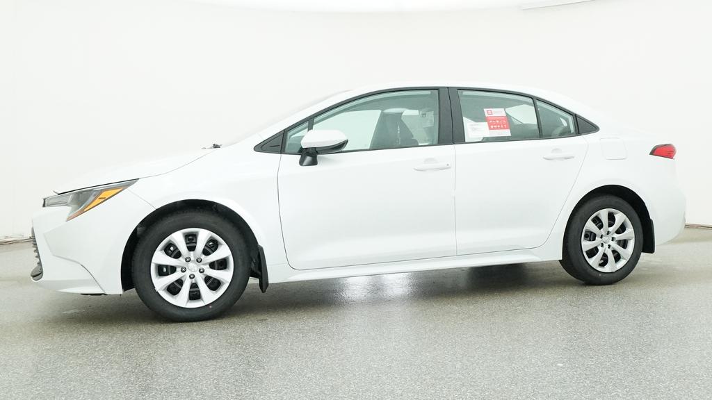 New 2026 Wind Chill Pearl <sup>1</sup> Toyota  LE image 4