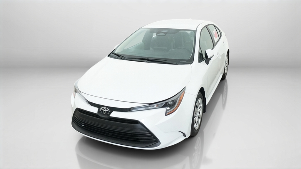 New 2026 Wind Chill Pearl <sup>1</sup> Toyota  LE image 10