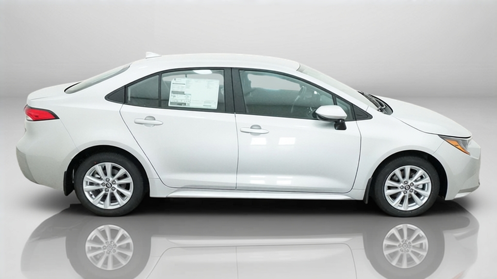 New 2027 Classic Silver Metallic Toyota  LE image 7
