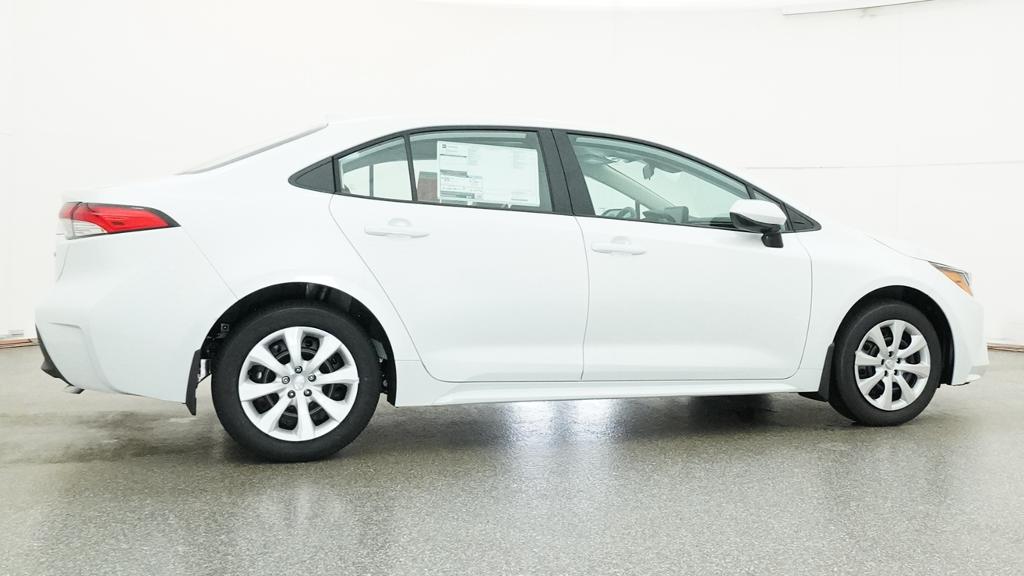 New 2027 Wind Chill Pearl <sup>1</sup> Toyota  LE image 40
