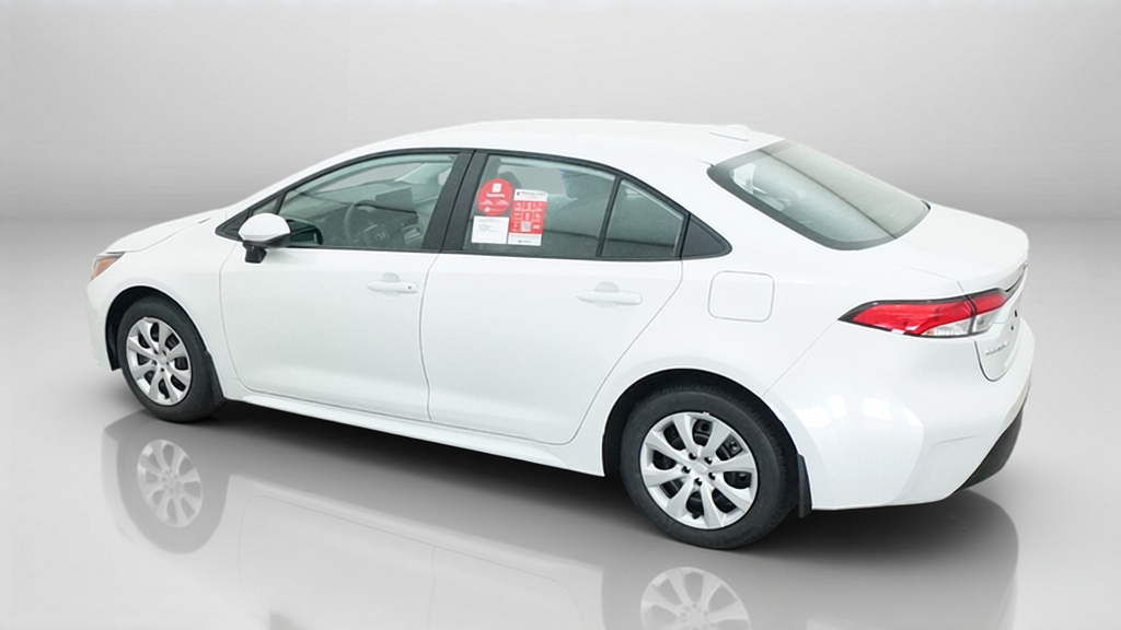 New 2027 Wind Chill Pearl <sup>1</sup> Toyota  LE image 16