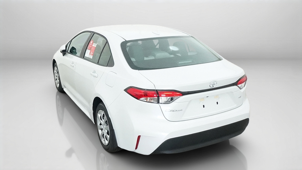 New 2027 Wind Chill Pearl <sup>1</sup> Toyota  LE image 14