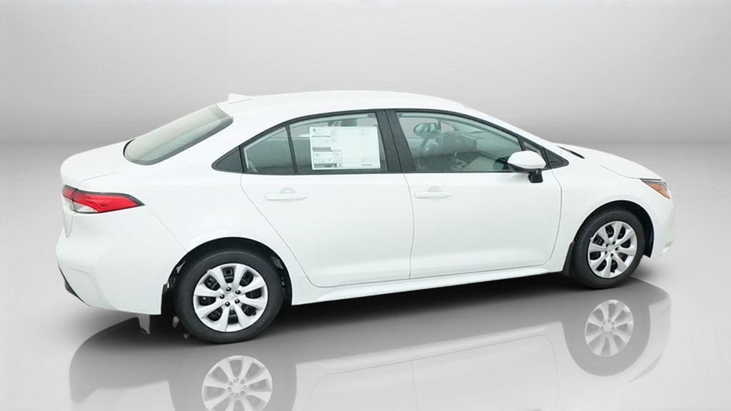 New 2027 Wind Chill Pearl <sup>1</sup> Toyota  LE image 9
