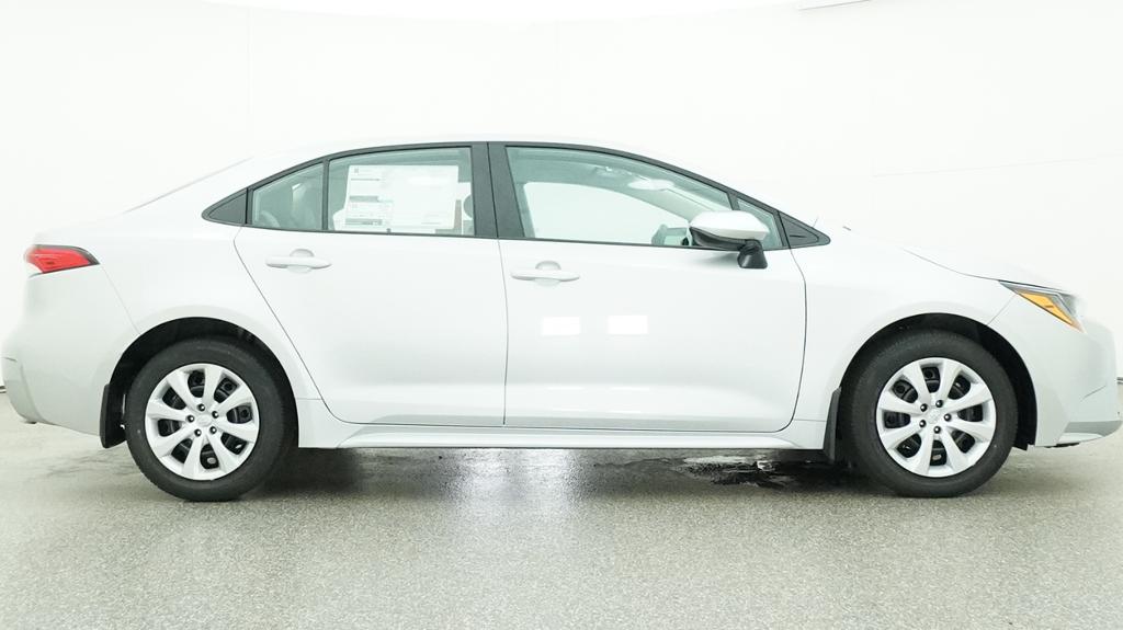 New 2027 Classic Silver Metallic Toyota  LE image 13
