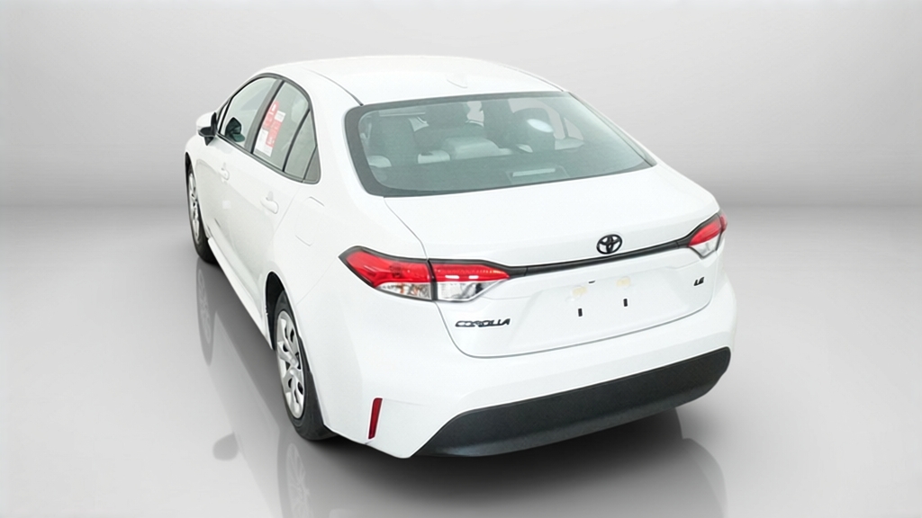 New 2027 Wind Chill Pearl Toyota LE image 33