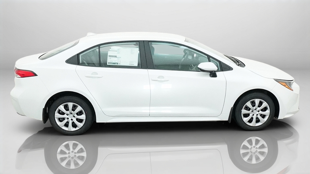 New 2027 Wind Chill Pearl Toyota LE image 27