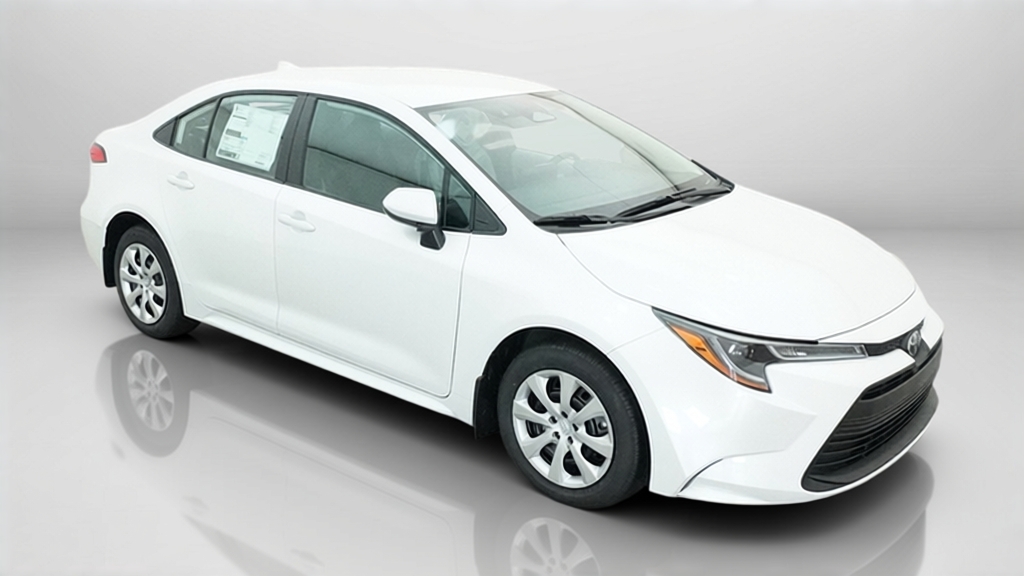 New 2027 Wind Chill Pearl Toyota LE image 25