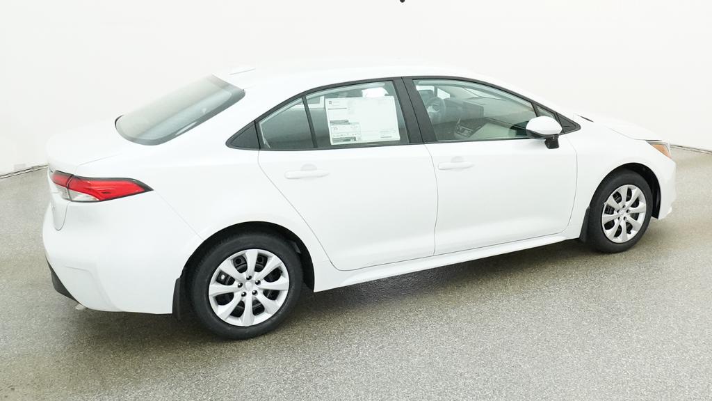 New 2027 Wind Chill Pearl <sup>1</sup> Toyota  LE image 16