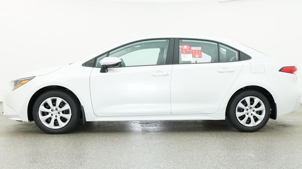 New 2027 Wind Chill Pearl <sup>1</sup> Toyota  LE image 2