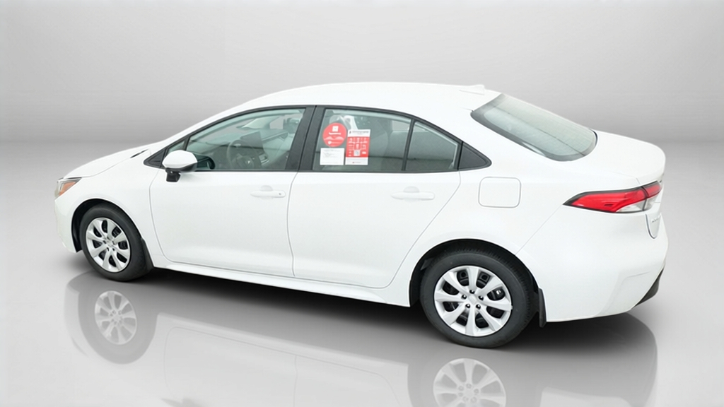 New 2027 Wind Chill Pearl <sup>1</sup> Toyota  LE image 15