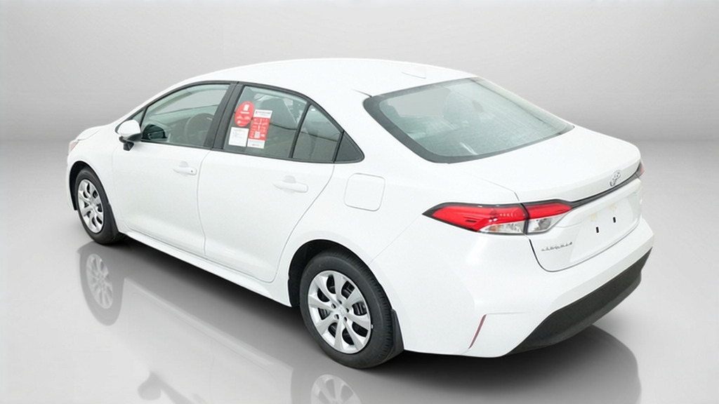 New 2027 Wind Chill Pearl <sup>1</sup> Toyota  LE image 14