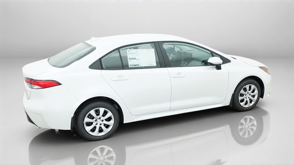 New 2027 Wind Chill Pearl <sup>1</sup> Toyota  LE image 8