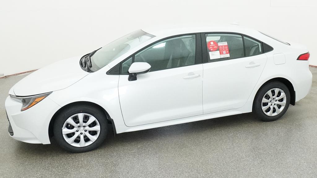 New 2027 Wind Chill Pearl Toyota LE image 5