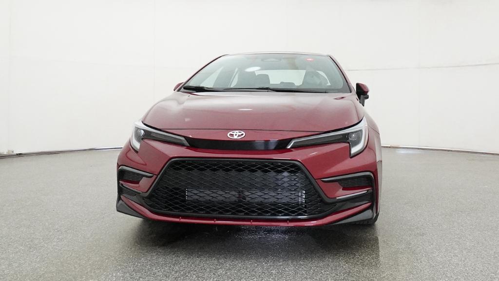 New 2026 Ruby Flare Pearl <sup>1</sup> Toyota  SE image 7
