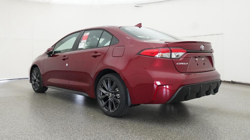 New 2026 Ruby Flare Pearl <sup>1</sup> Toyota  SE image 7