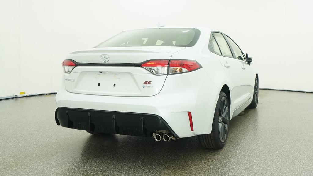 New 2026 Wind Chill Pearl <sup>1</sup> Toyota  SE image 48