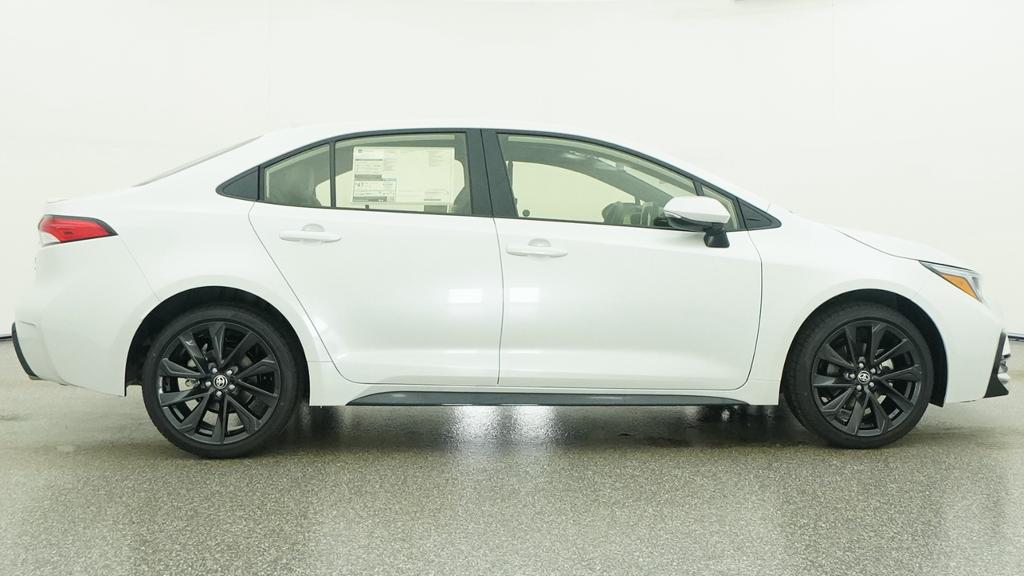 New 2026 Wind Chill Pearl <sup>1</sup> Toyota  SE image 40