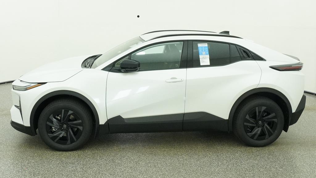 New 2026 Wind Chill Pearl Toyota SE image 23