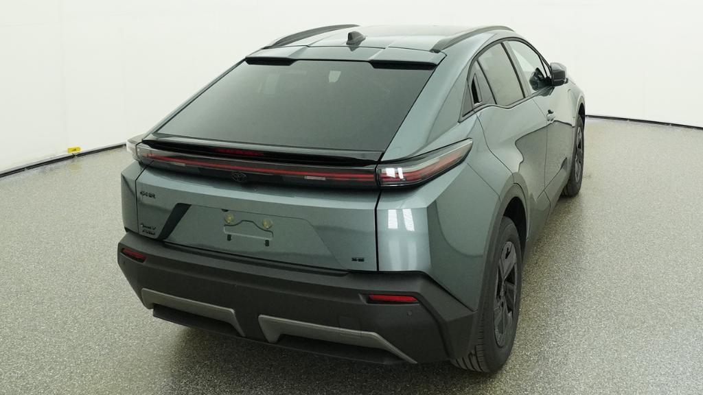 New 2026 Overcast Toyota  SE image 22