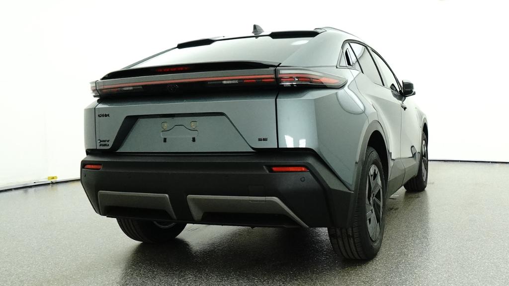 New 2026 Overcast Toyota  SE image 21