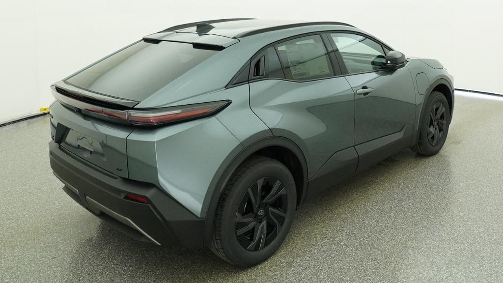 New 2026 Overcast Toyota  SE image 18